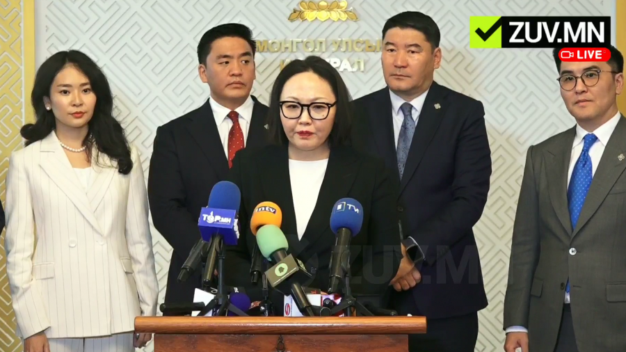 Б.Жаргалан: Би МУИС-ийн хуулийн ангийг төгссөн нь үнэн ч А.Бямбажаргал гэж хүнээс дүн гуйж байгаагүй