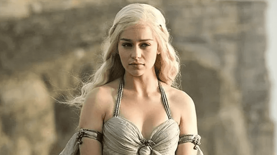 Эмилиа Кларк: Аав маань зурагтыг номоос илүүд үздэг хүмүүст хэзээ ч битгий итгэж байгаарай гэж захидаг байсан