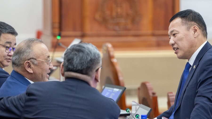 ЧУУЛГАН: Н.Учралыг Ерөнхий сайдаар томилох эсэх асуудлыг эргэн хэлэлцэж байна