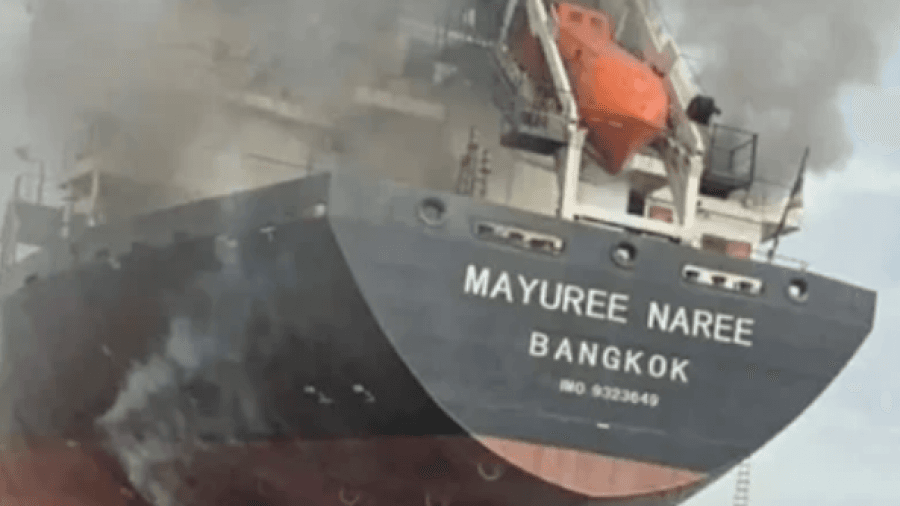 Хэвлэлүүд Иран улс Ормузын хоолойд тэсрэх бөмбөг тавьж эхэлсэн талаар мэдээллээ