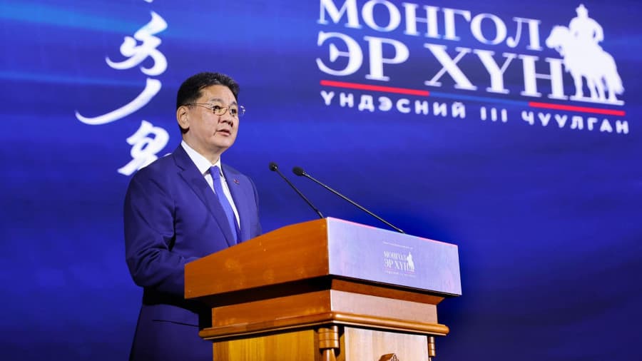 У.Хүрэлсүх: Илүү үүрэг, хариуцлага хүлээж, ачааны хүндийг үүрэх нь эр хүний жудаг, эрхэм үүрэг