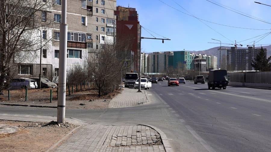 Явган хүний зам дээр байршуулсан гэрэлтүүлгийн 1000 шонг шилжүүлж, нөхөн сэргээлтийн ажлыг эхлүүллээ