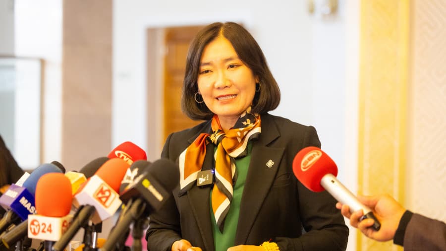 Л.Мөнхбаясгалан: Шинэ Засгийн газраас ямар ч хүлээлт алга