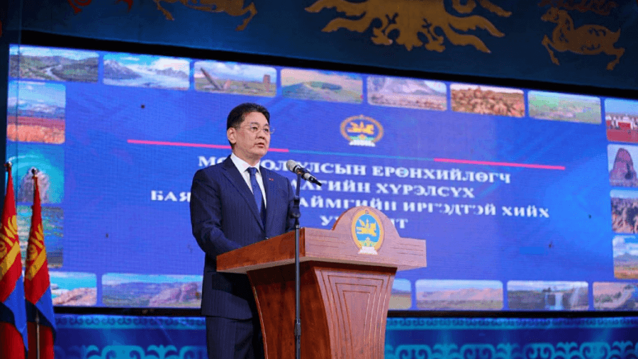 Монгол Улсын Ерөнхийлөгч У.Хүрэлсүх Баян-Өлгий аймагт ажиллаж байна