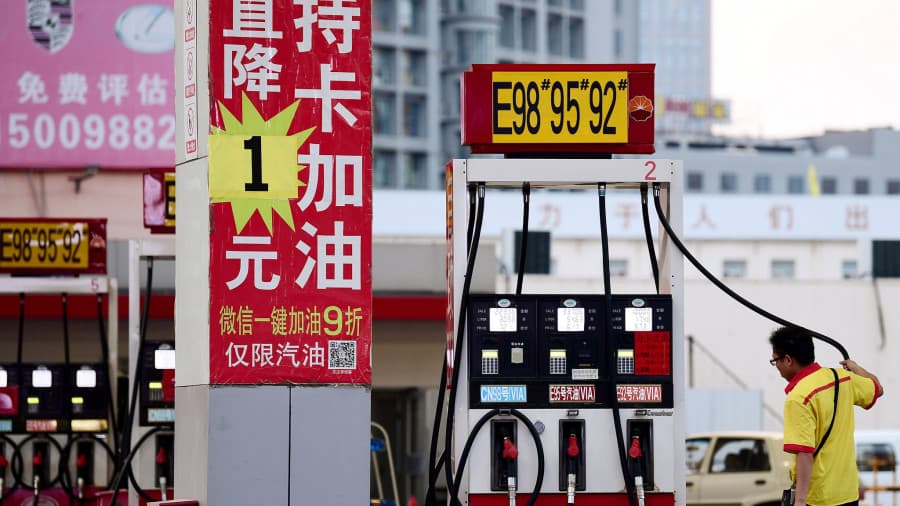 Хятадад шатахууны үнэ өсчээ