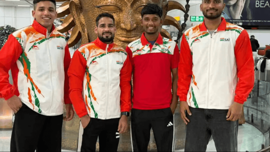 Энэтхэгийн боксын шигшээ баг Монголд ирлээ