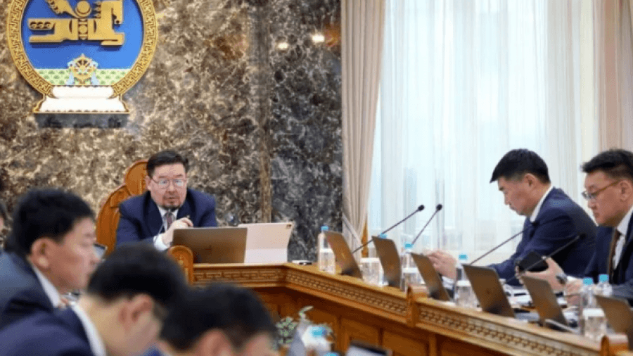 ЗАСГИЙН ГАЗАР: Газрын тосны бүтээгдэхүүний импорт, үнэ тарифын нөхцөл байдлын талаар хэлэлцэж байна