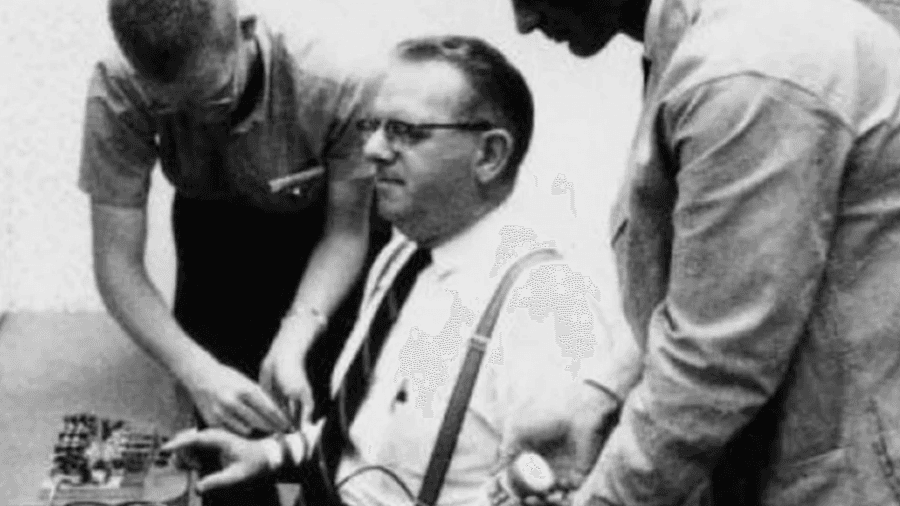 Польш эрдэмтдийн хүмүүн бус туршилт