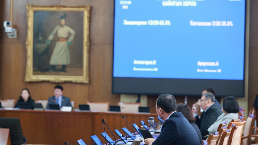 ТББХ: Ерөнхийлөгчийн санаачилсан УИХ-ын гишүүнийг эгүүлэн татах хуулийн төслийг хэлэлцэхийг хойшлууллаа