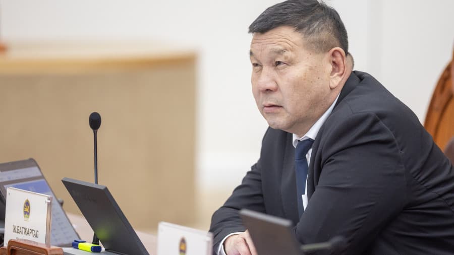 УИХ-ын гишүүнийг эгүүлэн татах хуулийг ТББХ-гоор хэлэлцэж эхэллээ