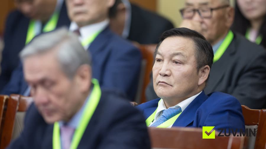 Л.Гүндалай: МАН-ынхан авлига хээл хахуулийн хэргээ хаалгадаг жишиг тогтоогоод удаж байна