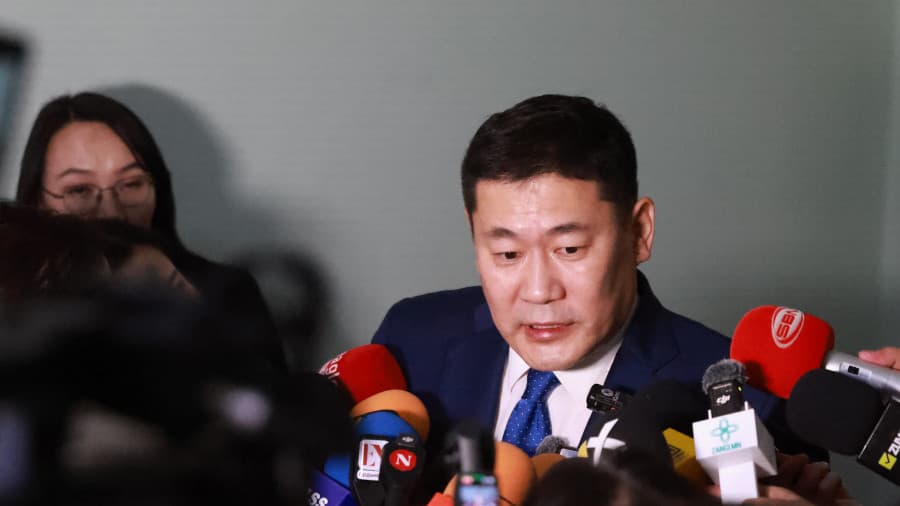 Л.Оюун-Эрдэнэ: Ерөнхийлөгчийн санаачилсан хууль гишүүдийг ёс зүйтэй байлгах гэхээсээ илүү Парламентын дархлаанд халдах тал нь давамгайлж байна