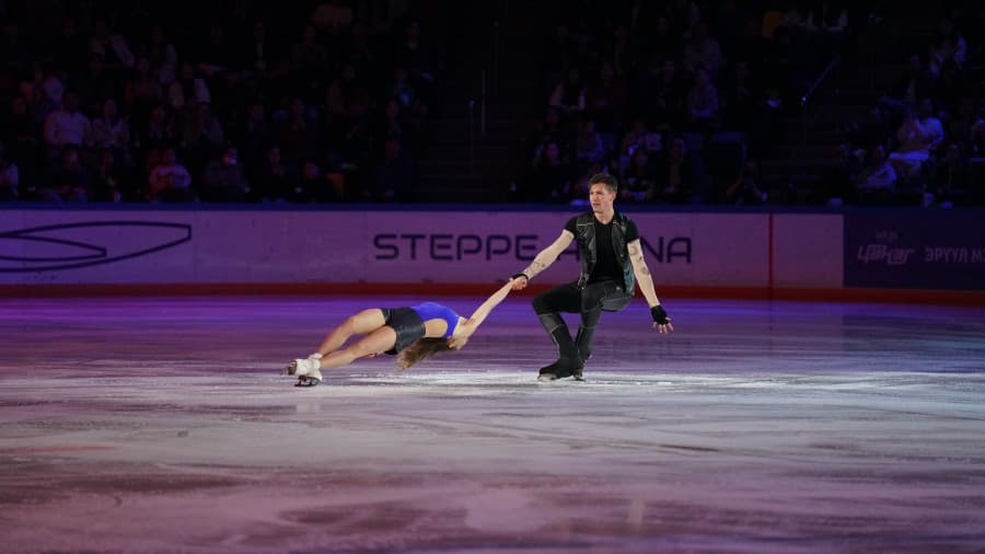 AIC Steppe Arena – Мөсөн өргөө 5 нас хүрлээ
