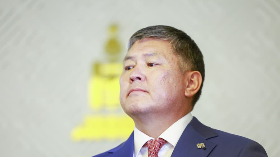 У.Отгонбаяр: Нөмрөгийн түймэр буух эзэн буцах хаягтай зүйл. Би хүмүүс дагуулж явсан зүйл огт байхгүй
