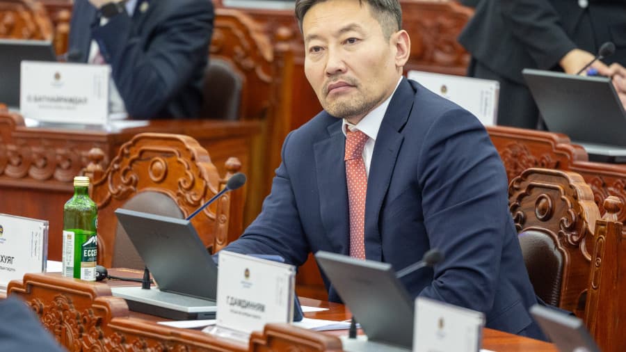 Х.Ганхуяг: Ирэх оны төсвийн урсгал зардлаас 493, хөрөнгийн зардлаас 497 тэрбум танаж, хөрөнгө оруулалтад зарцуулна